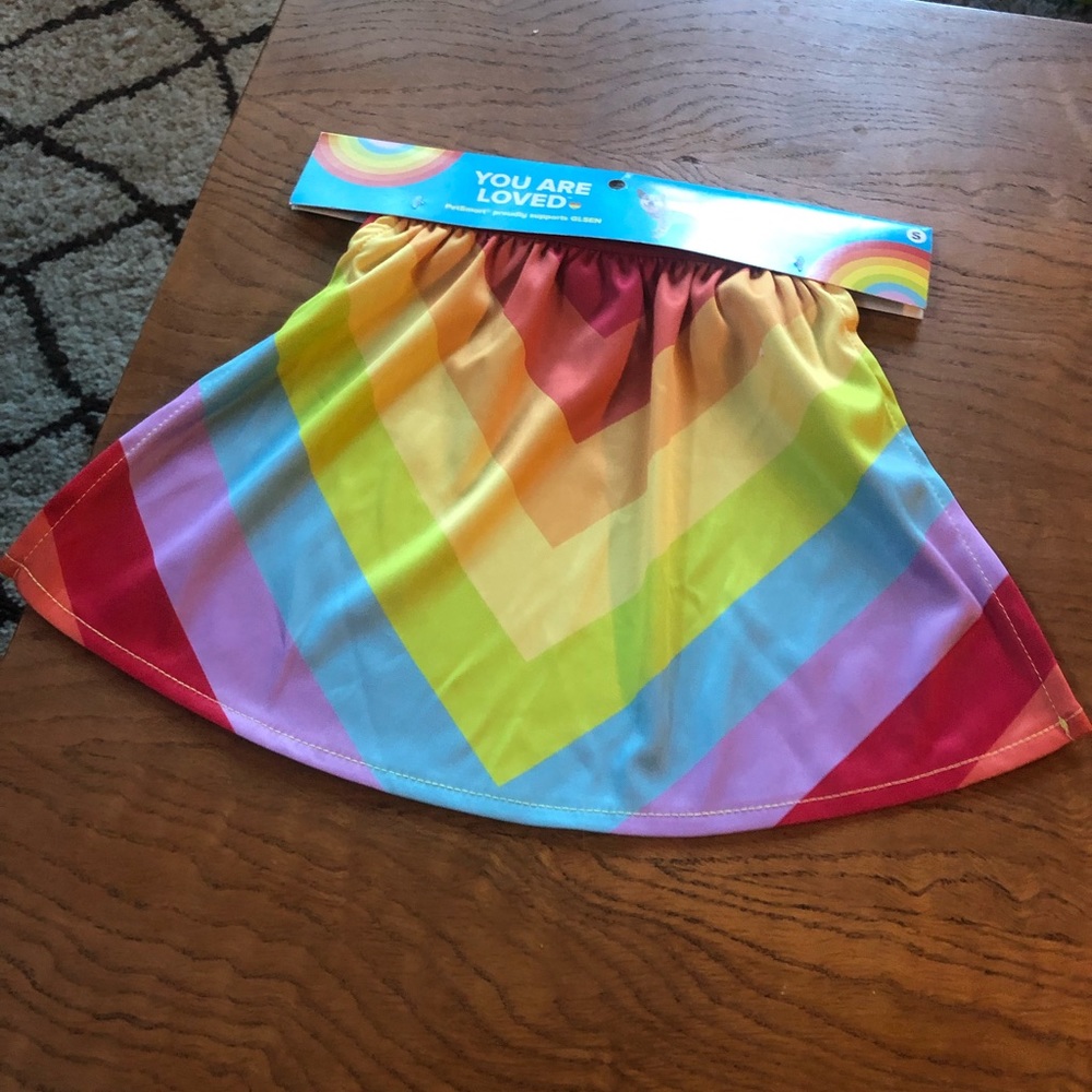 🎉HOST PICK🎉Rainbow pride dog cape